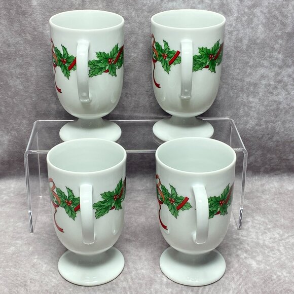 4 Vintage Footed Christmas Mugs Berries & Bows Pattern Cups by Wicks N' Sticks - Picture 5 of 9